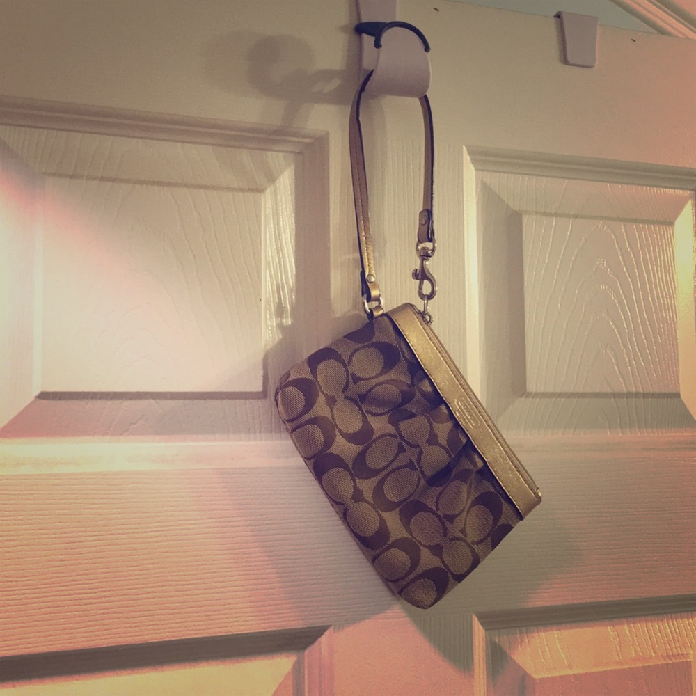 Coach wristlet :)